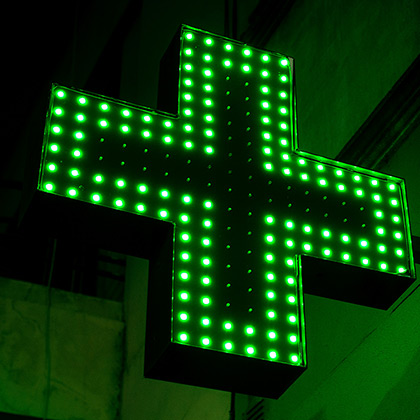 Une croix de pharmacie